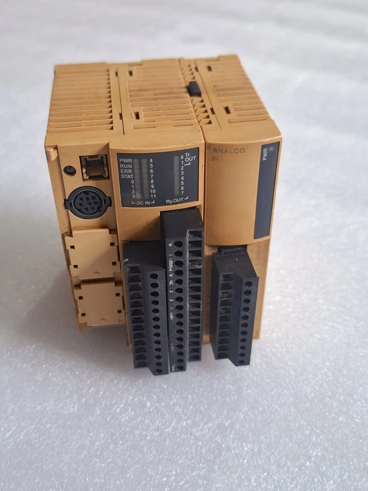 SCHNEIDER TWDLMDA20DRT WITH ANALOG INPUT MODULE TM2AMI4LT MINOR COSMETIC DAMAGED